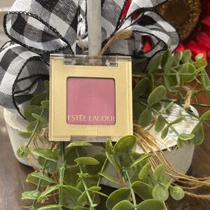 Estee Lauder Blush All Day Natural Cheek Color in Blossom - Pink